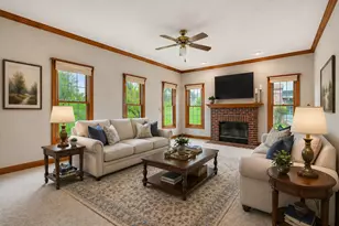 398 Oneida St, Delafield, WI 53018 - Photo 12