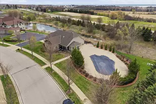 1664 New Port Vista Dr, Port Washington, WI 53074 - Photo 36