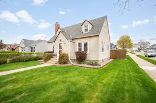 800 Menomonee Ave, South Milwaukee, WI 53172 - Photo 2