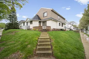 2201 S 74th St, West Allis, WI 53219 - Photo 2