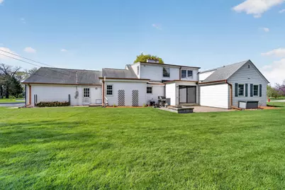 1044 W Jonathan Ln, Bayside, WI 53217 - Photo 26
