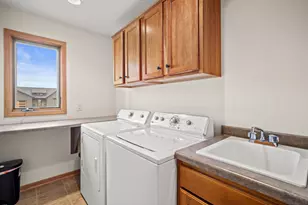 133 S 2nd St, Oostburg, WI 53070 - Photo 16