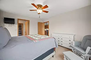 133 S 2nd St, Oostburg, WI 53070 - Photo 10