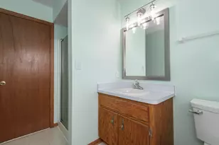 8160 S Wildwood Dr, Oak Creek, WI 53154 - Photo 34
