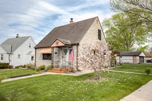 2876 S 86th St, West Allis, WI 53227 - Photo 34