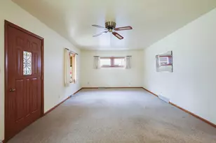 1019 S 25th St, Manitowoc, WI 54220 - Photo 10