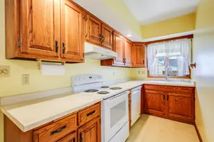 1019 S 25th St, Manitowoc, WI 54220 - Photo 18