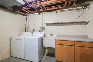 1019 S 25th St, Manitowoc, WI 54220 - Photo 36