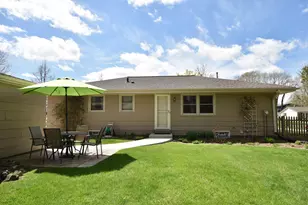 220 Judge Dr, Saukville, WI 53080 - Photo 20