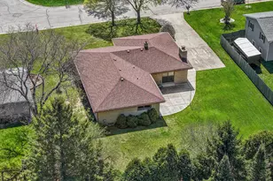 7002 W Lindner Dr, Franklin, WI 53132 - Photo 64