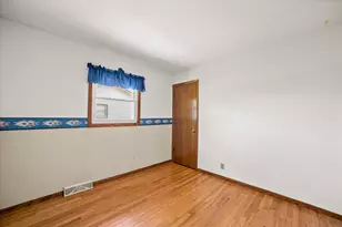 7002 W Lindner Dr, Franklin, WI 53132 - Photo 46