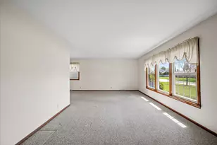 7002 W Lindner Dr, Franklin, WI 53132 - Photo 22