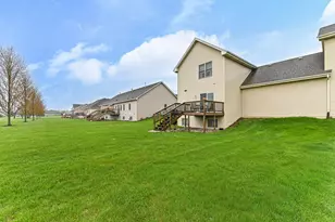 1736 Raintree Ln, Racine, WI 53406 - Photo 42