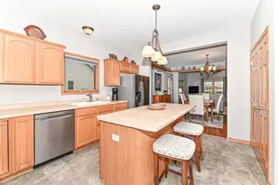 1736 Raintree Ln, Racine, WI 53406 - Photo 16