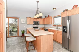 1736 Raintree Ln, Racine, WI 53406 - Photo 14