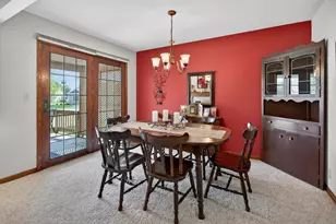 910 St Andrews Old, Racine, WI 53185 - Photo 8