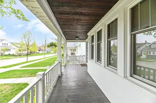 1232 S 74th St, West Allis, WI 53214 - Photo 4