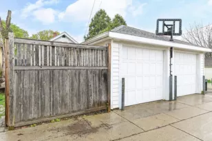 1232 S 74th St, West Allis, WI 53214 - Photo 56