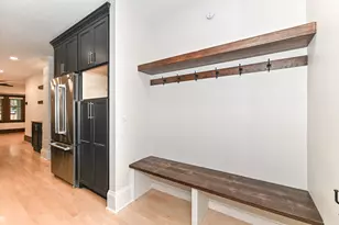 1232 S 74th St, West Allis, WI 53214 - Photo 32