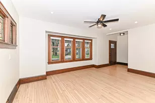 1232 S 74th St, West Allis, WI 53214 - Photo 8