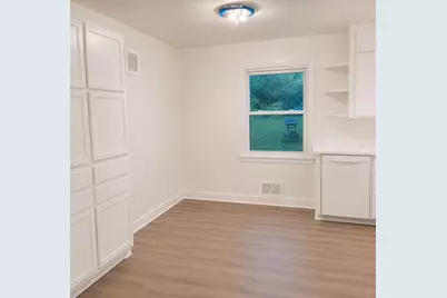 S26W26998  Macarthur Rd, Waukesha, WI 53188 - Photo 6