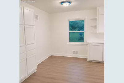 S26W26998  Macarthur Rd, Waukesha, WI 53188 - Photo 6