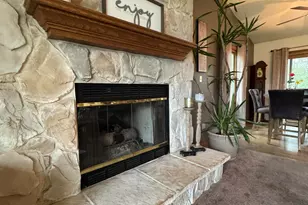7369 S Hillendale Dr, Franklin, WI 53132 - Photo 8