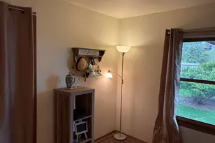 7369 S Hillendale Dr, Franklin, WI 53132 - Photo 10