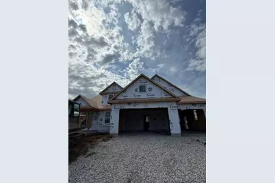 W220 N4600  Timber Loop, Pewaukee, WI 53072 - Photo 1