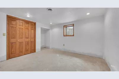 1208  Emerson Ave, Howards Grove, WI 53083 - Photo 22