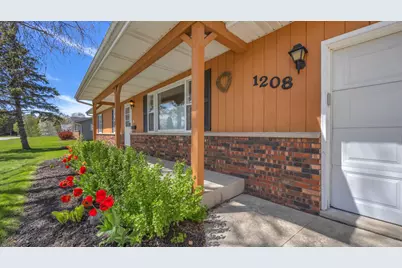 1208  Emerson Ave, Howards Grove, WI 53083 - Photo 2