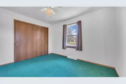 1208  Emerson Ave, Howards Grove, WI 53083 - Photo 14