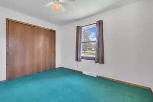 1208 Emerson Ave, Howards Grove, WI 53083 - Photo 14