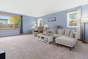 12450 39th Ave, Pleasant Prairie, WI 53158 - Photo 2
