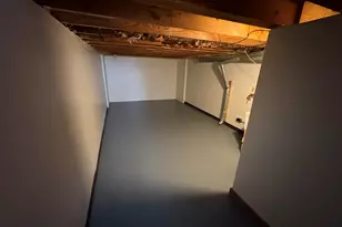 8910 N 95th St, Milwaukee, WI 53224 - Photo 8