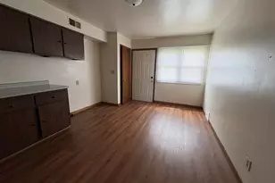 8910 N 95th St, Milwaukee, WI 53224 - Photo 6