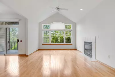 18241 W Wisconsin Ave, Brookfield, WI 53045 - Photo 6