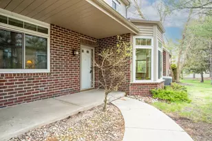 18241 W Wisconsin Ave, Brookfield, WI 53045 - Photo 34