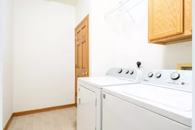 18241 W Wisconsin Ave, Brookfield, WI 53045 - Photo 30