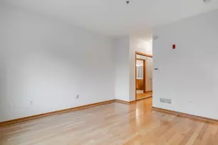 18241 W Wisconsin Ave, Brookfield, WI 53045 - Photo 20