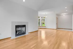 18241 W Wisconsin Ave, Brookfield, WI 53045 - Photo 10