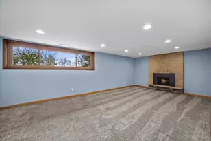 10456 S 92nd St, Franklin, WI 53132 - Photo 24