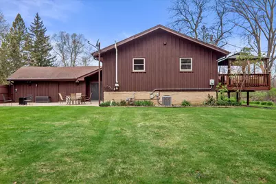 10456 S 92nd St, Franklin, WI 53132 - Photo 50