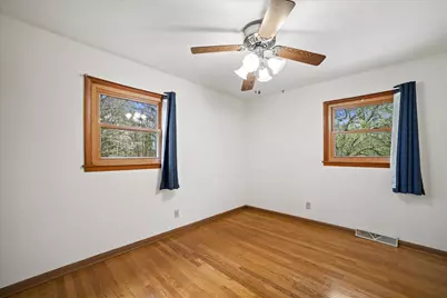 10456 S 92nd St, Franklin, WI 53132 - Photo 30