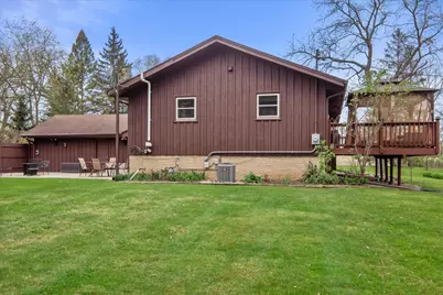 10456 S 92nd St, Franklin, WI 53132 - Photo 48