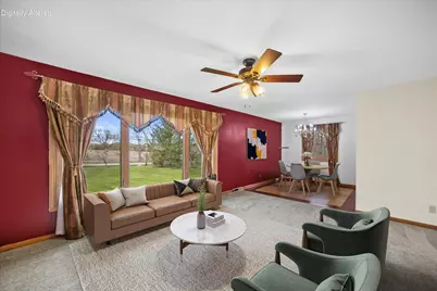10456 S 92nd St, Franklin, WI 53132 - Photo 8