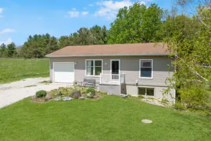 8402 368th Ave, Wheatland, WI 53105 - Photo 2