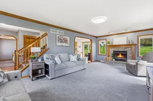 W210N16600 Glencoe Ln, Jackson, WI 53037 - Photo 4