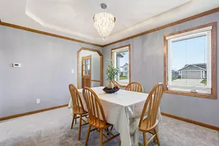 W210N16600 Glencoe Ln, Jackson, WI 53037 - Photo 10