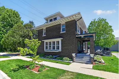 217 S Fourth St, Stoughton, WI 53589 - Photo 2
